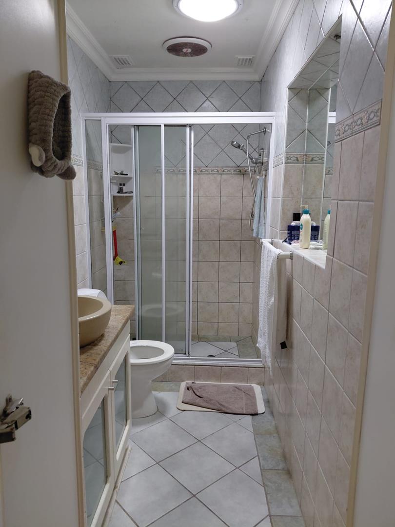 To Let 3 Bedroom Property for Rent in Loevenstein Western Cape